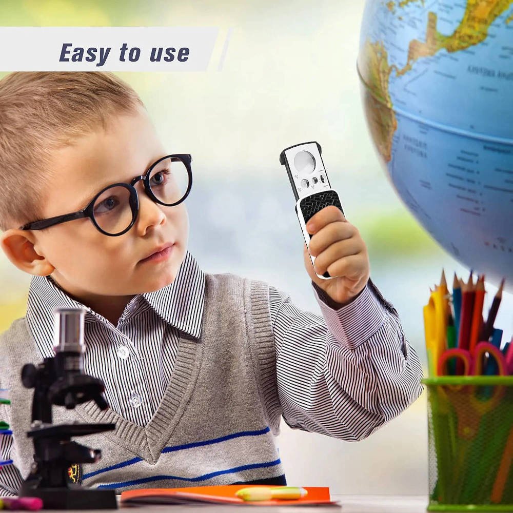 Magnifying glass with LED and UV light