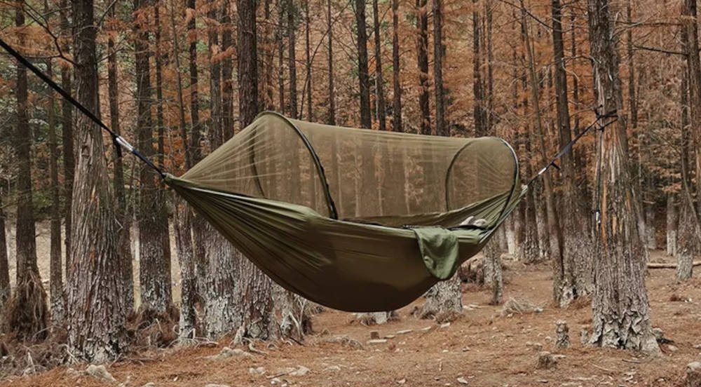 Hammock with pop-up mousquito net